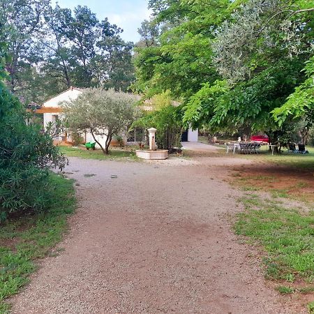 בית הארחה לורג 	Domaine D'Avalon מראה חיצוני תמונה